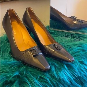 Vintage Gucci brown leather heels size 7